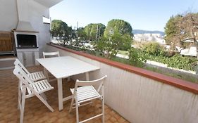M25 - Marcelli, trilocale con terrazzo a 100 metri dal mare